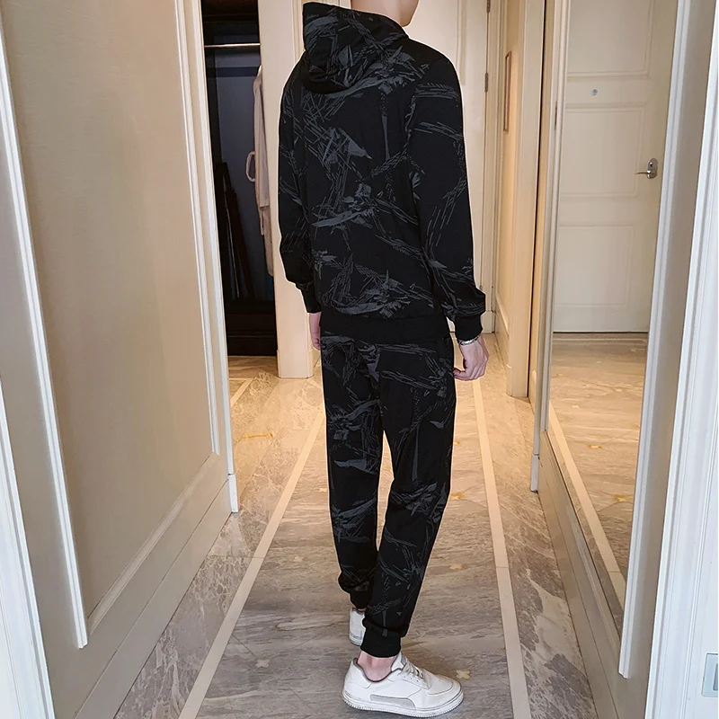 Мужской спортивный костюм хлопковый пуловер с капюшоном и шорты