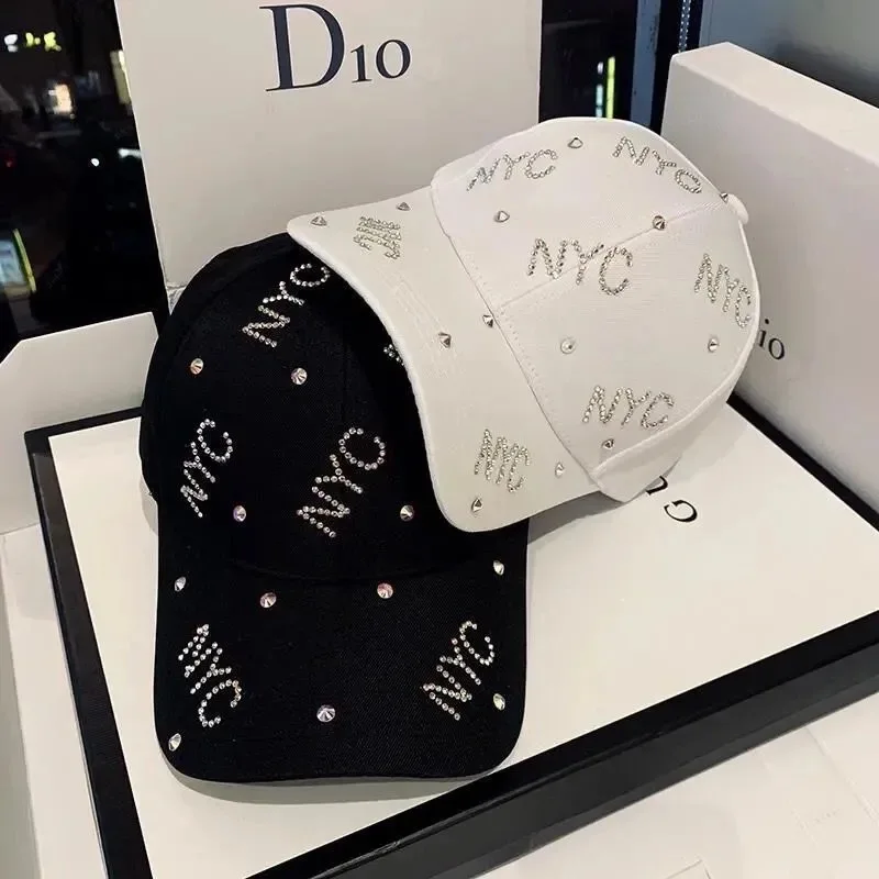 

Luxury Brand Diamond Logo NYC Baseball Cap Men Women Snapback Visor Casquette Hats Letters Fitted Casual Gorras Hip Hop Cap