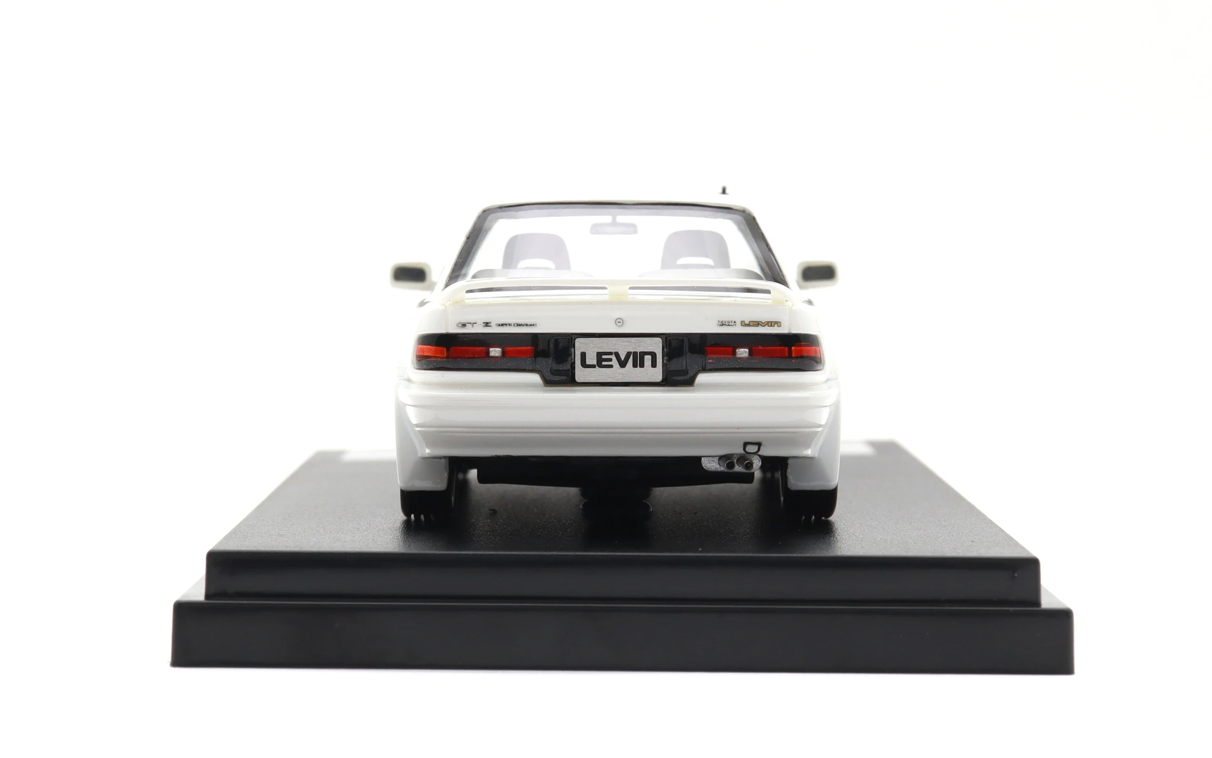 Передаточное соотношение 1:43 модель автомобиля Высокая коллекция имитаций