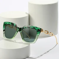 2022 new fashion women oversized square sunglasses for ladies modern luxury designer sun glasses vintage metal chain eyewear