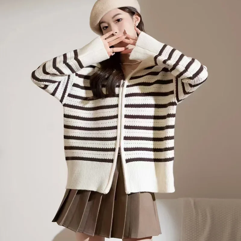

Stripe Design Sense, Niche College Style Sweater, Women's Lapel, Zippered Knit Cardigan, Loose and Thickened Coat, Top Trend