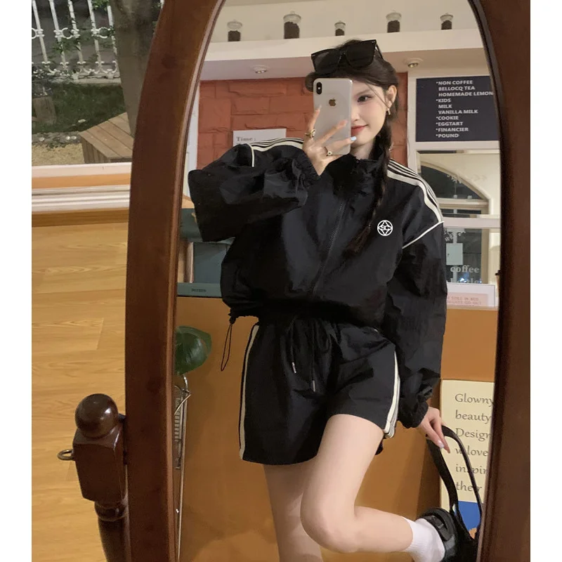 

Женский костюм для гольфа, новая одежда для гольфа, комплект из двух предметов, куртка и шорты, женская одежда для гольфа, одежда для гольфа, одежда для игры в гольф, осень 2023