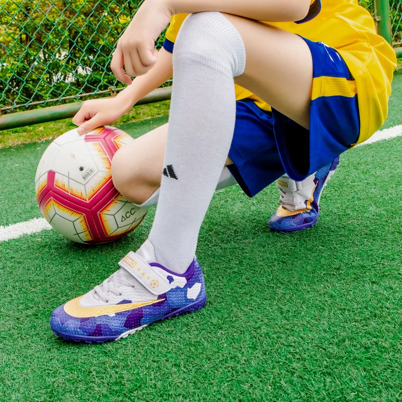 Hot Sale Child Soccer Shoe Kids Football Boots Outdoor lndoor TF Football Trainers Size 39 Futsal Shoes Man zapatos de fútbol