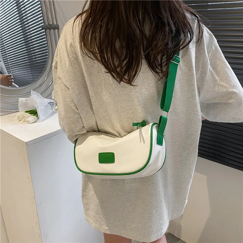 

Simple and popular lightweight small bag female summer 2022 new trendy fashion sports shoulder bag net red messenger small