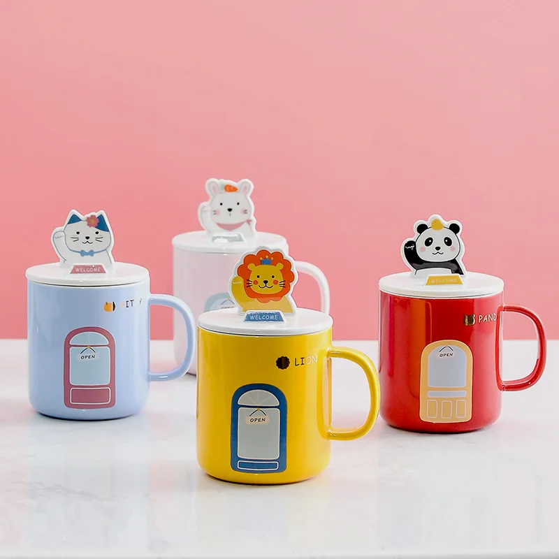 

Creative Cute Animal Shop Ceramic Mark Cup with Lid, Mobile Phone Holder, Couple Water Cup, Milk Breakfast Cup