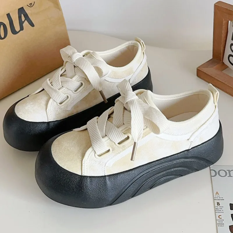 Винтажные туфли для хлеба женские Agan на толстой платформе белые кроссовки