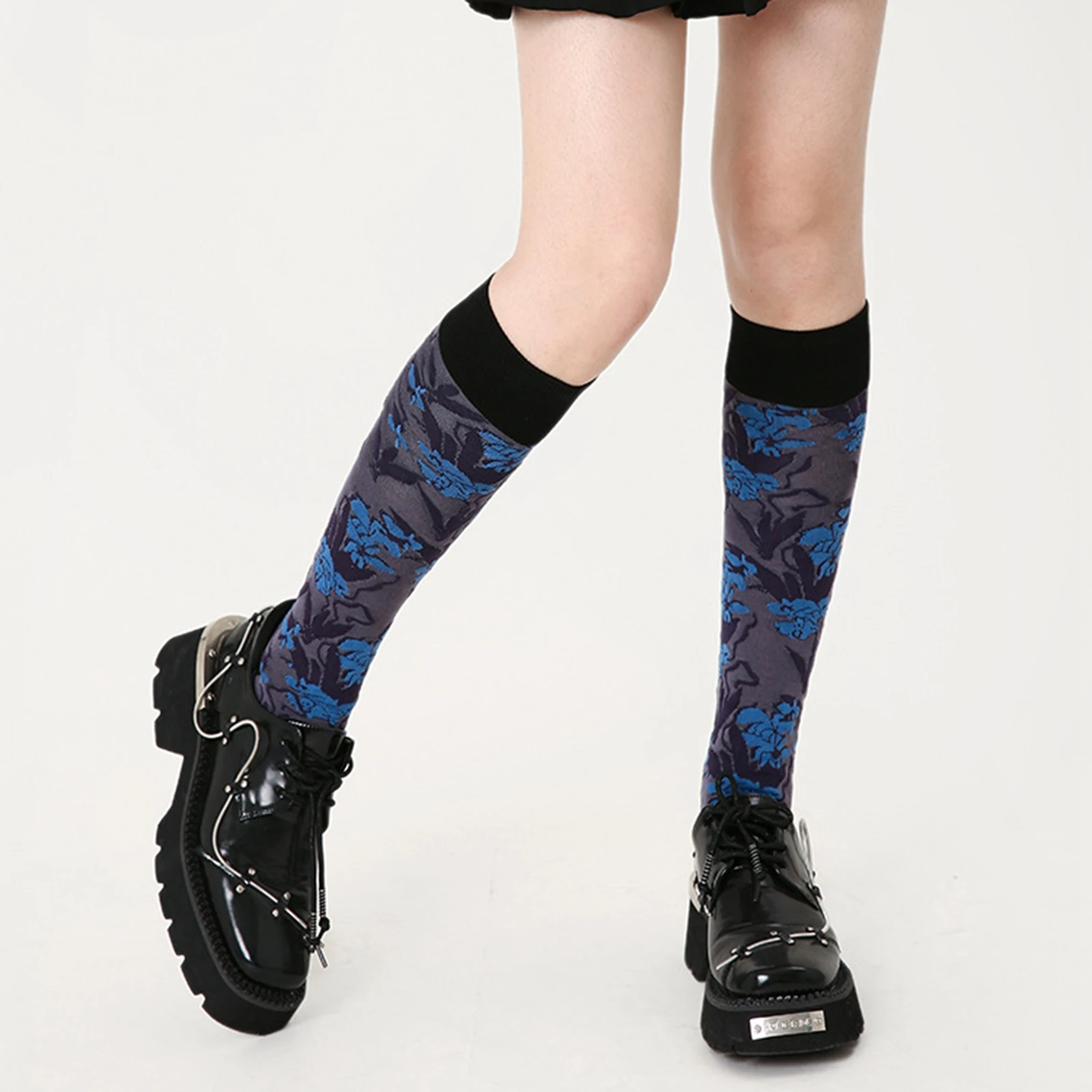 

Женские носки до колен в стиле эпохи Возрождения