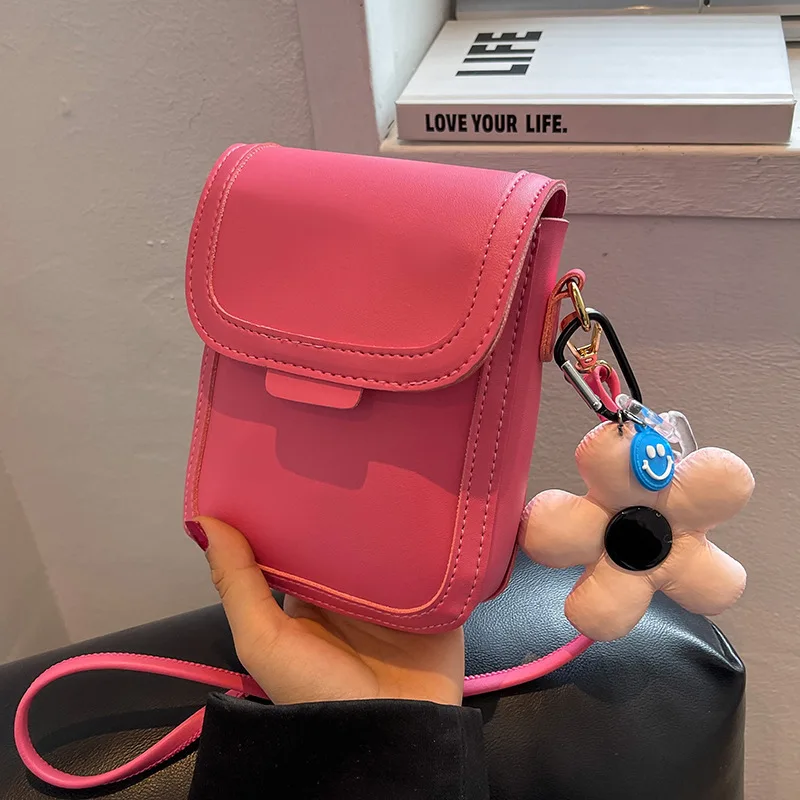 Популярная маленькая женская сумка 2024 новый стиль модная простая на плечо