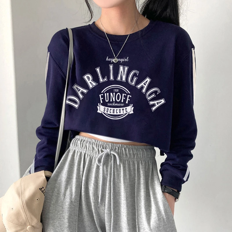 

Autumn Fashion Loose Gothic Print Letters Striped O-neck Long Sleeve Tee Shirt Short T-Shirts Women Girl Tshirt Y2k Cropped Top