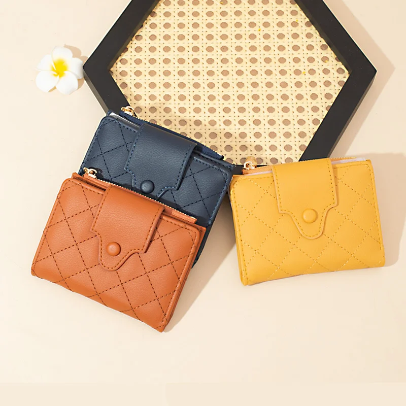 

Женский короткий кошелек 2021 Новая мода Корейская версия простой вышитый ниток ромбовидная Пряжка однотонный кошелек на молнии