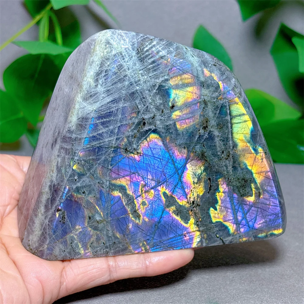 Лабрадорит форма в ассортименте