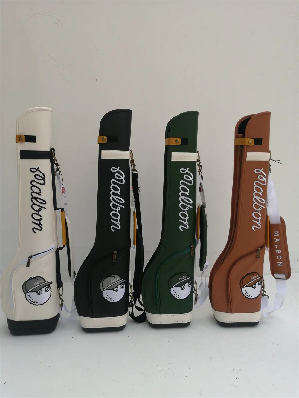 

Malbon Golf Bag Gun Travel Package Black White Color Men Girl Caddy Bag