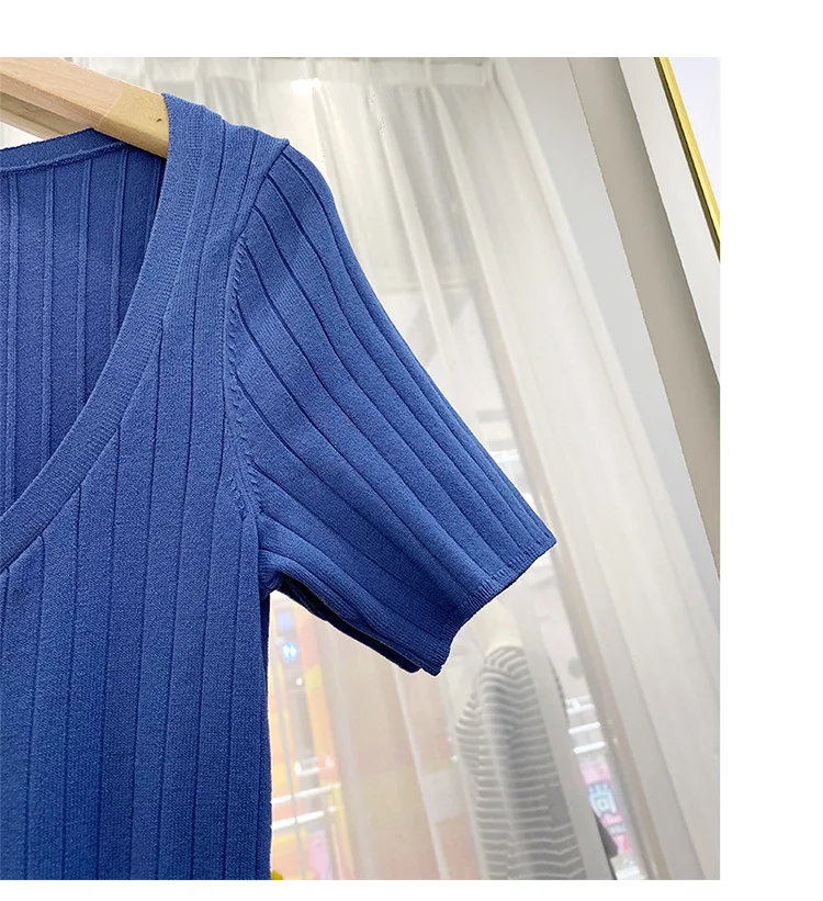 

2022 Spring and Summer New Big V-neck Knitted Dress Women Slim Fit and Big Swing Dress A-line Midi Dress