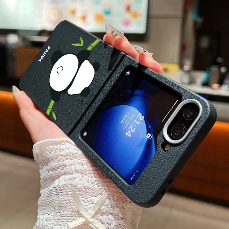 Подвесной чехол с пандой для Samsung Galaxy Z Flip 6 5 4 3 кожаная текстура мягкий