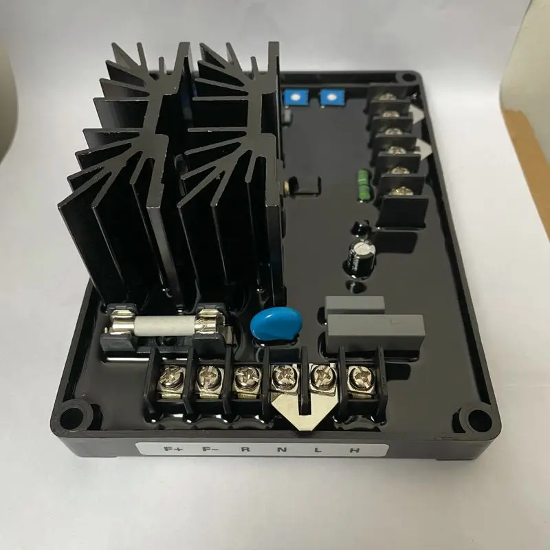 

Бесщеточный дизель-генератор GAVR20A, самовозбуждающийся регулируемый зажим, регулятор напряжения AVR CF - 15-A, устойчивая пресс-пластина