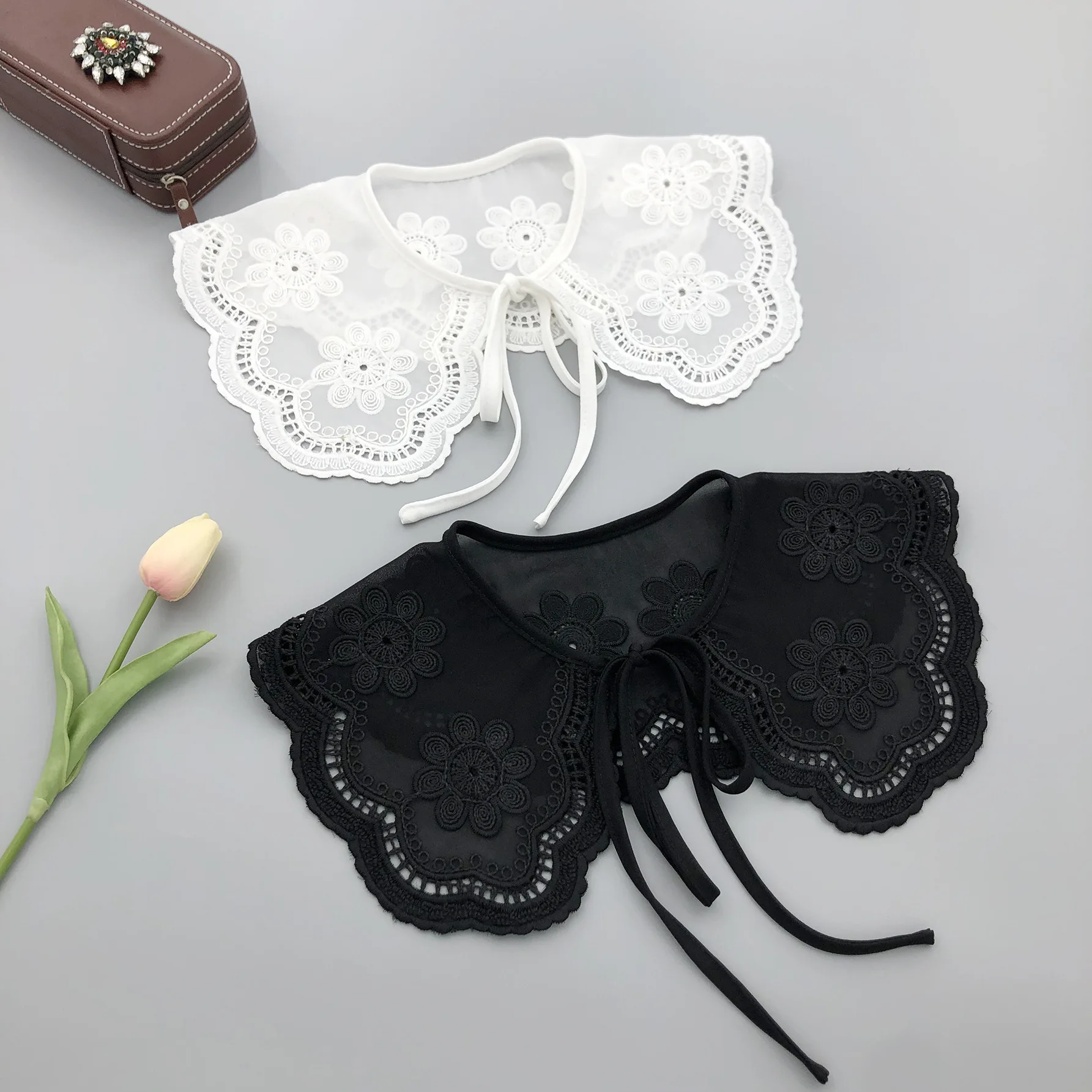 

Women Shirt Lace Floral Fake Collar for Half Shirt Neckwear False Collar Shawl Wrap Embroidery Necklace Detachable Collar