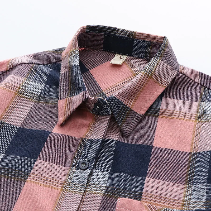 New Autumn Winter Plaid Shirts Women Cotton Ladies Casual One Pocket Top Loose Plus Size Blouse Female Long Sleeve Blouses