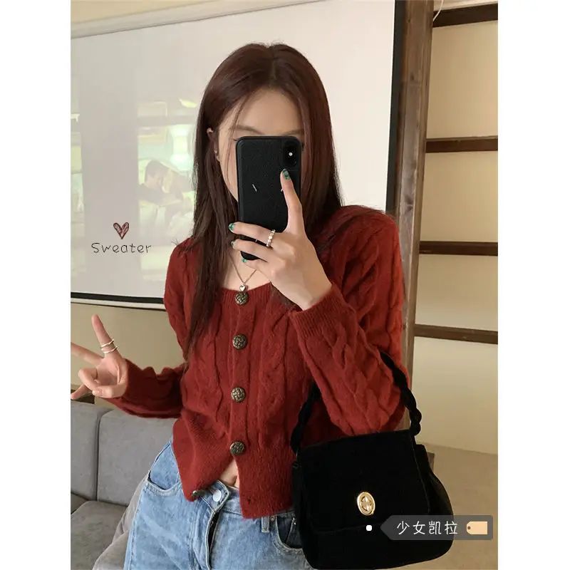 

Cardigans red sweater cardigan coat women spring and autumn new retro short style niche casual square collar knitted sweater top