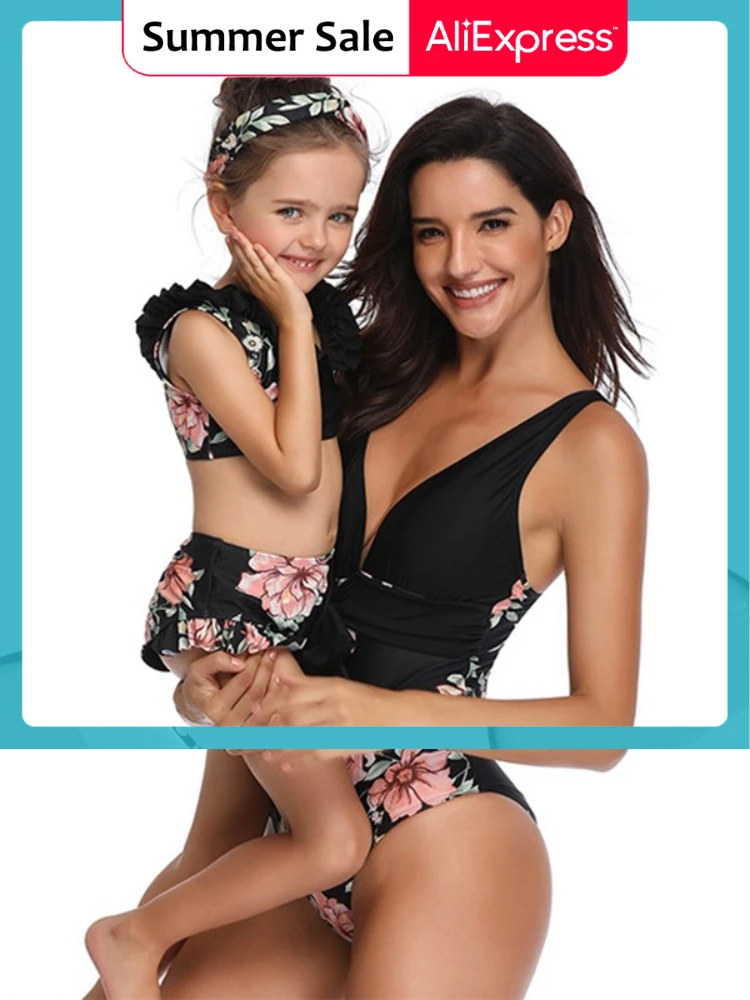 

Family Swimwear Matching Bikini Sets Mother And Daughter Swim Wear Mommy And Me Baby Girl Clothes Family Look Swimsuit