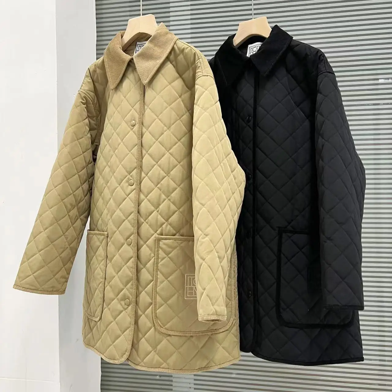 Toteme Cotton-padded jacket Na Za Same Sle as Stars Pocket Logo Embroidered Corduroy Trim Barn Cotton-Padded Coat Outerwear