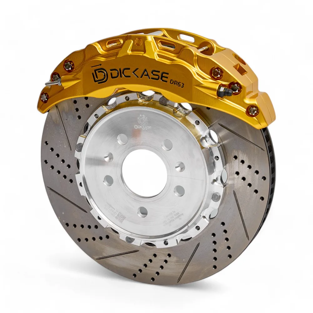 Комплект 6-горшечной автомобильной тормозной системы включает в себя тормозные