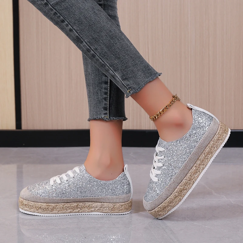 

2022 Women's Vulcanize Shoes Sneakers Sliver Bling Shoes Girl Flat Glitter Sneakers Casual Female Breathable Lace Up Shoes Mujer