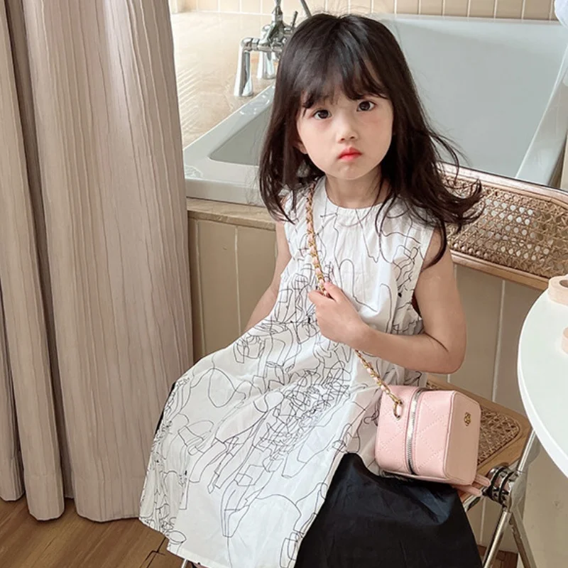 Little Girls Flower Mini Messenger Bags Fashion New Children Small Square Box Flower Shoulder Bag with Chain Drop Shipping Hot