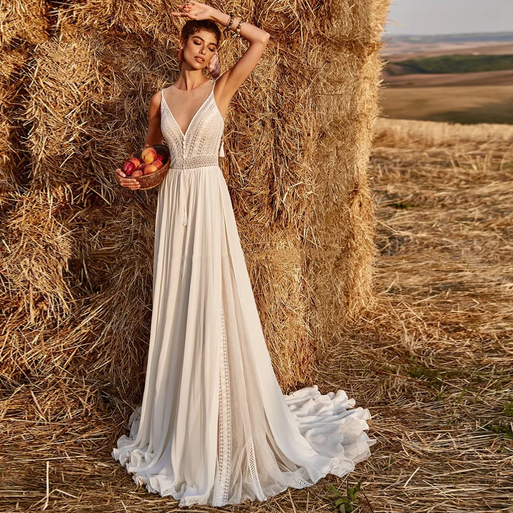 Boho Sheer Deep V-Neck Wedding Dress Bohemian Lace Bridal Gowns See Through Sleeveless Country Style Button Vestidos de Novia