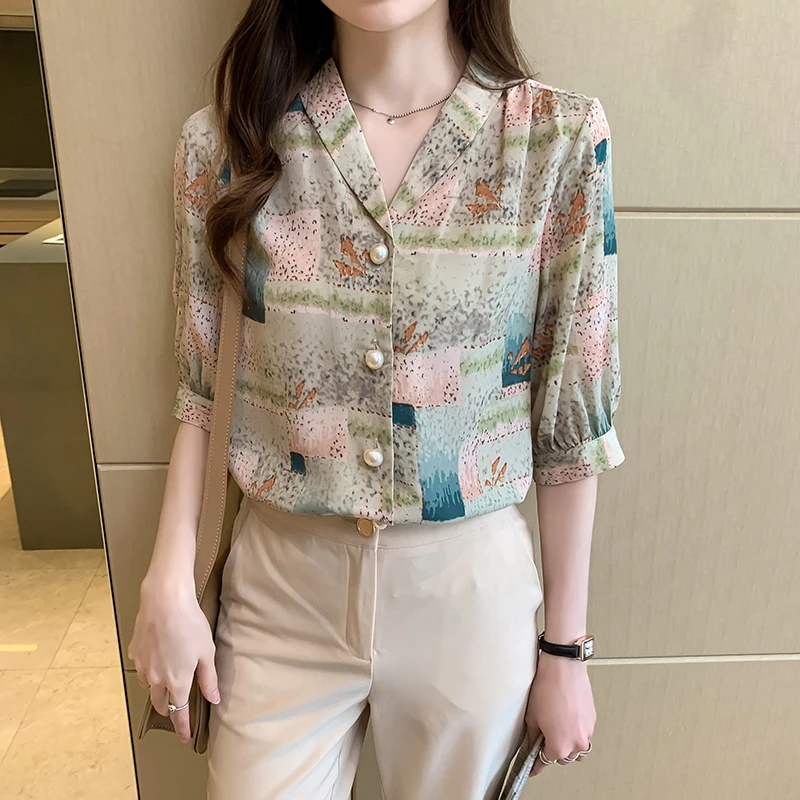 

Office Lady French Fashion Printed Chiffon Female Shirts 2022 New Design Summer Thin Short Sleeve Woman Tops V-Neck Blouses