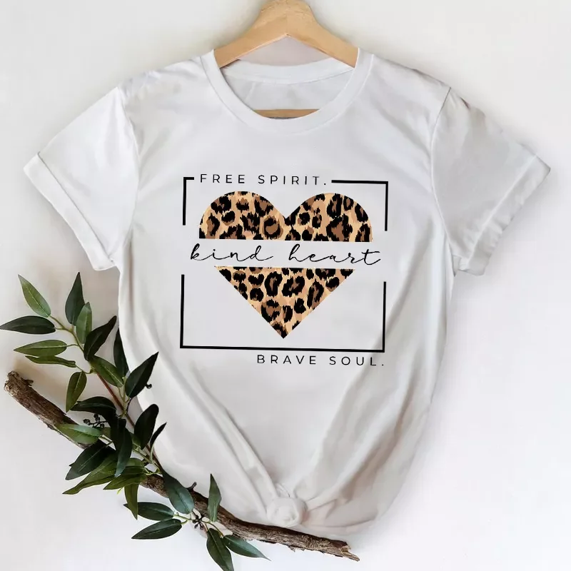 

Женская футболка с леопардовым принтом, Повседневная футболка с принтом сердца в стиле 90-х, топ с графическим принтом, женская футболка с пр...