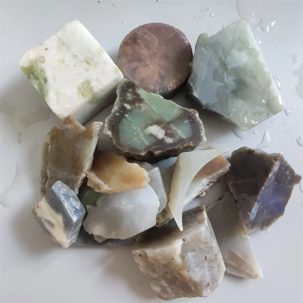 

Wholesale Natural Hetian Nephrite Jade Stone Tailings for Decoration Practice Carving Practiced Hand Beginner