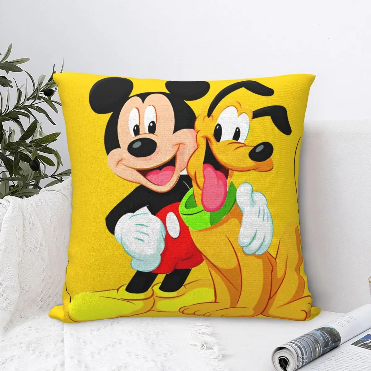 Милый мультфильм Микки и Квадратная наволочка Плутон полиэстеровая