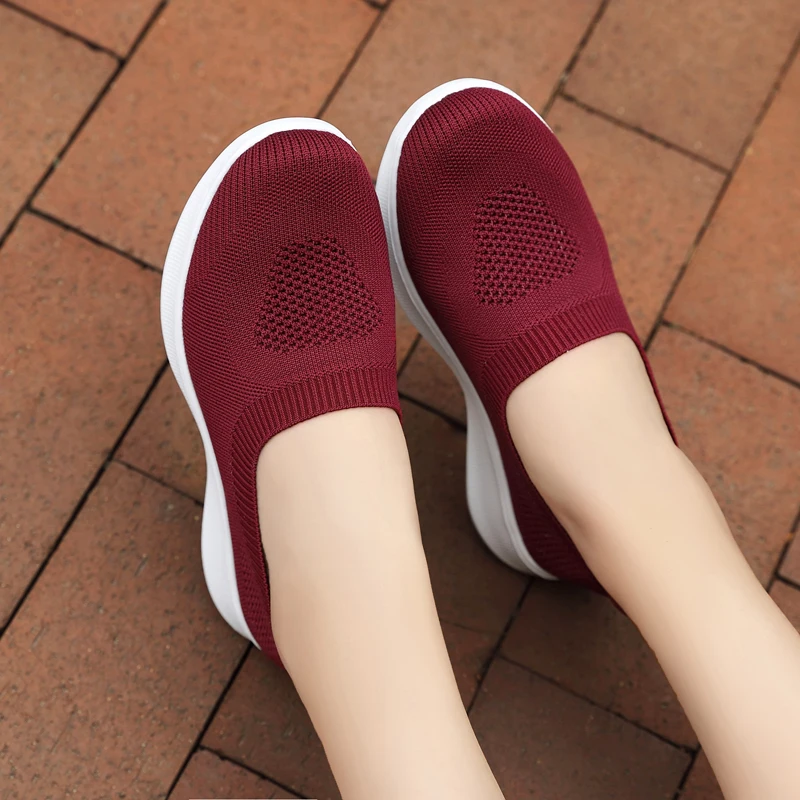 

Platform Sports Shoes 2023 New Comfortable and Elegant Women's Shoes Breathable Mom's Shoes Casual Walking Shoes