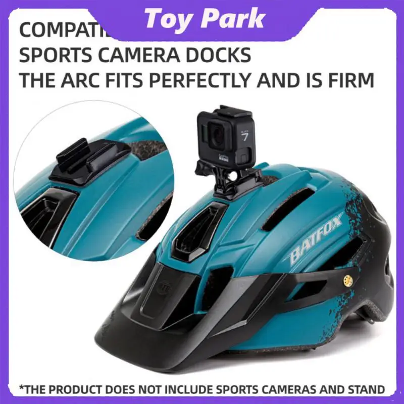 

Sports Camera Mountable Streamline Mountain Bike Helmet With Warning Tail Light Bicycle Helmet Comfortable Riding Helmet Safety