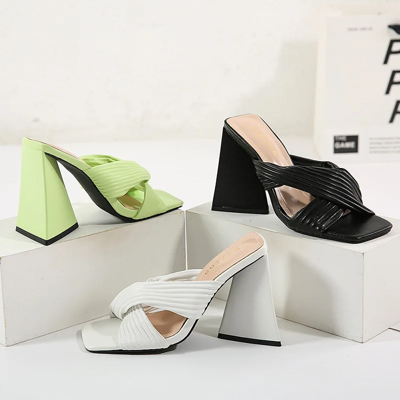 

Shoes Low Slippers Casual Cross-Tied Slides Square heel Slipers Women Heeled Mules Luxury Block 2022 High Pleated Rome Fashion P