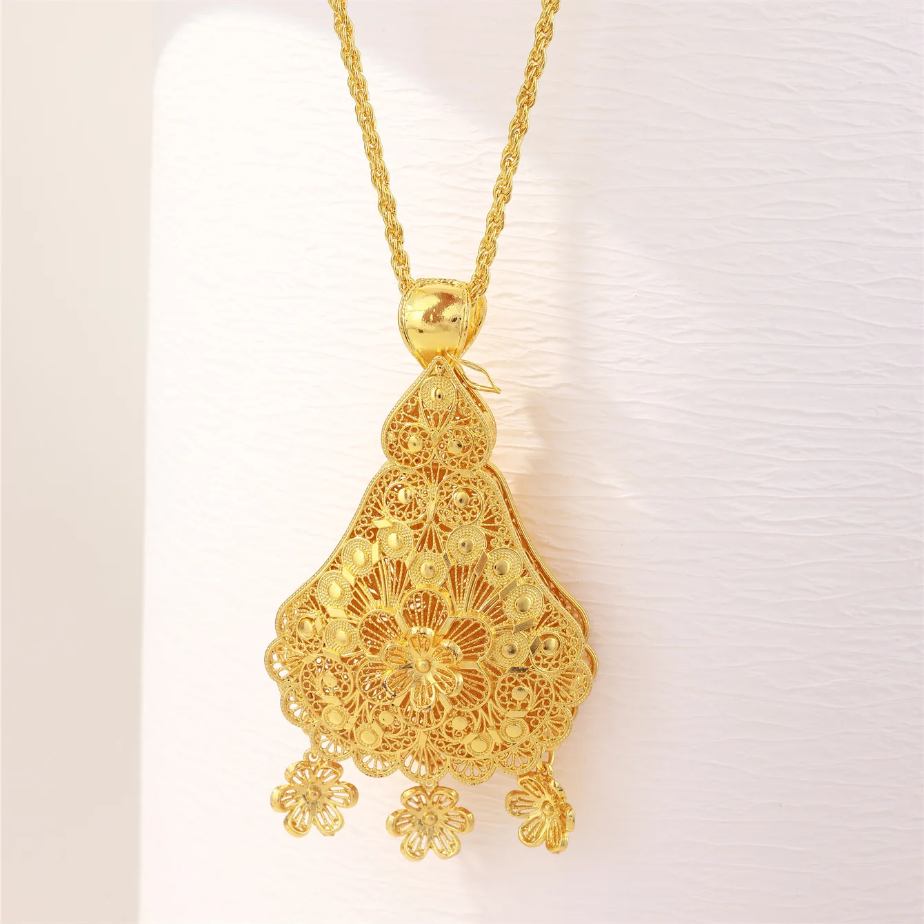 Ожерелье из двух сплавов для невесты Алжира подвеска золотого цвета в форме