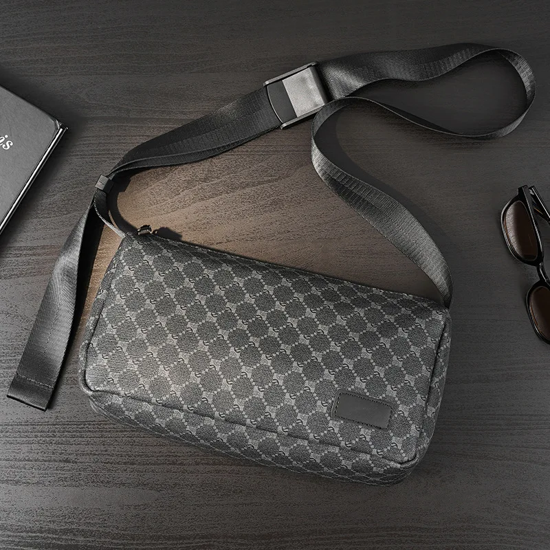 Fashion and Trendy  PU Leather Bags Men's Crossbody Bag