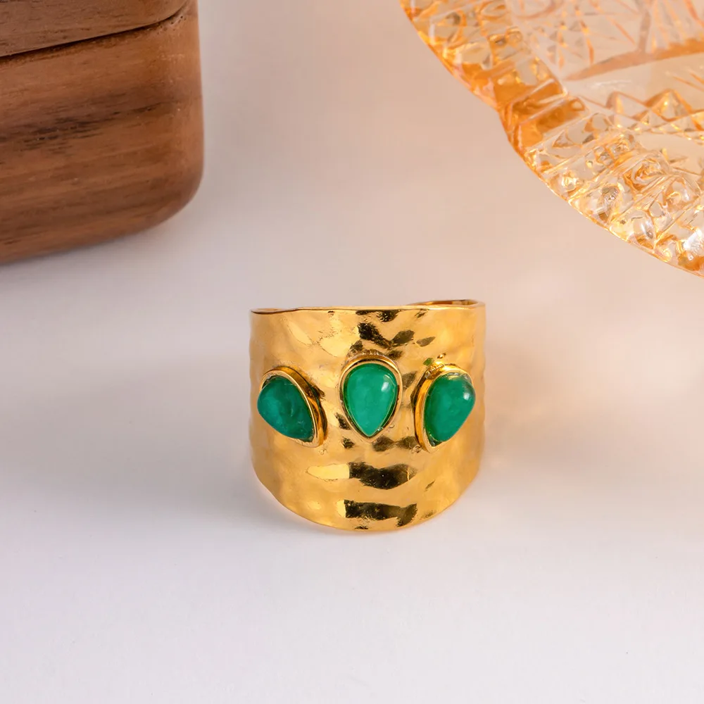 

Three Abnormity Green Natural Stones Stainless Steel Ring 18K Plated Metal Gold Anniversary Gift Jewelry