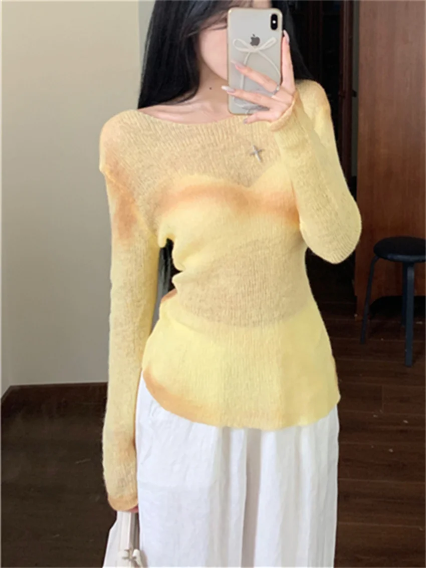 Женский трикотажный свитер свободного покроя с длинным рукавом