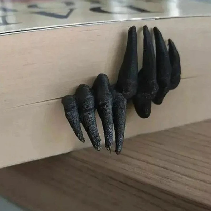 

Hand Of The Devil Halloween Horror Demon Hand Bookmark Movie Bookmark Plastic Crafts Desktop Decoration Bookmark Ornament