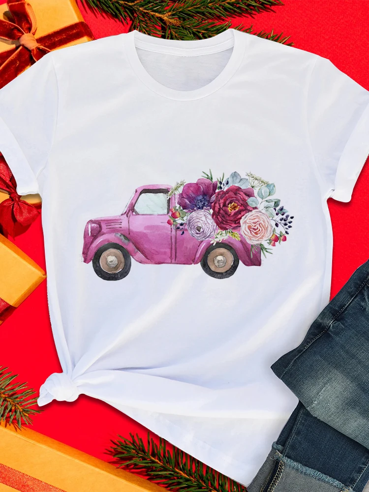 

Romantic Flowers In The Car Printed T-shirts For Women Basic And Interesting Summer Short Sleeve Graphic T Shirts Woman T-shirt