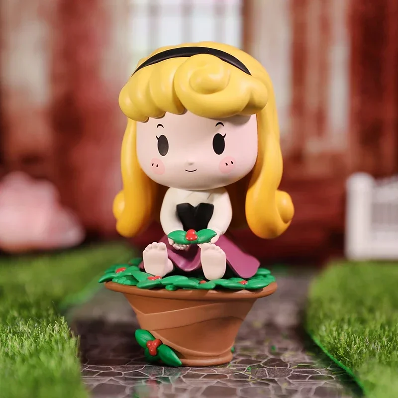Фото POP MART Disney Princess Exclusive Ride Series: Коллекционные фигурки-сюрпризы в закрытой упаковке (Blind Box) - Игрушки-сюрпризы, фигурки-мистери, подарочные наборы, украшения №3