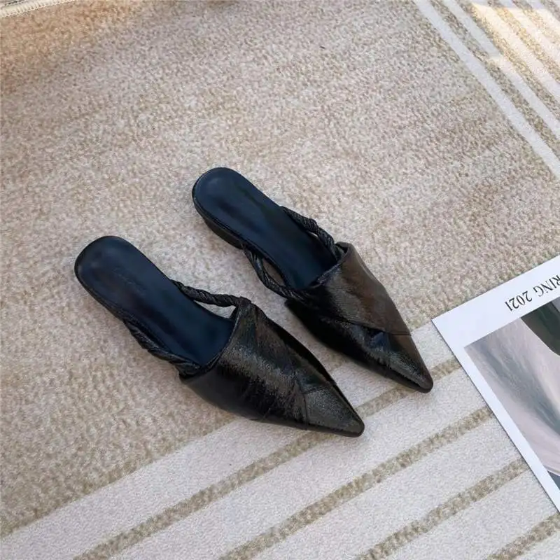 Обувь Женские тапочки Лоферы Pantofle Неглубокий носок Роскошные шлепанцы мюли