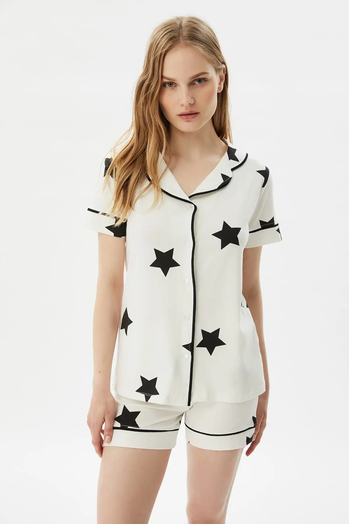 

Trendyol Polka Dot Knitted Pajamas Set THMSS21PT1187
