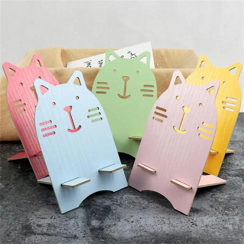 

New Cute Cartoon Gift Holder Cell Phone Stand Tablet Support Desktop Handset Mounting For Mobile Phone For IPad Samsung Bracket