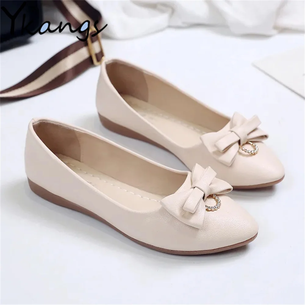 

Женские Элегантные удобные лоферы, корейские трендовые женские туфли с острым носком без застежек, милая бежевая повседневная обувь большо...