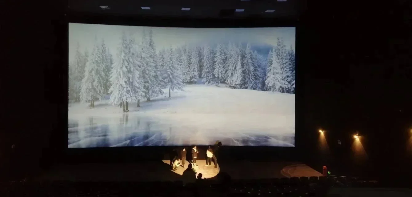 Wupro x X5 Высокий люмен Ультра яркий 2450 CVIA Лазер ALPD UHD 4k 1080p Проекторы Проектор для домашнего кинотеатра 4K (3840*216 (art.: 3920d3ac72c50) - 3920d3ac72c50