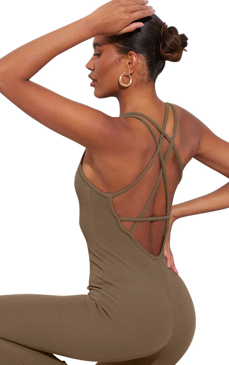 Рисунок 3 - Женский комбинезон на бретелях-спагетти