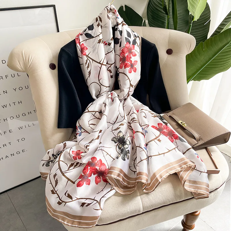 

Luxury Bandannas Four Seasons Flower 180X90CM Shawls Europe And America Fashion Beach Towel New Popular Print Satin Silk Scarves