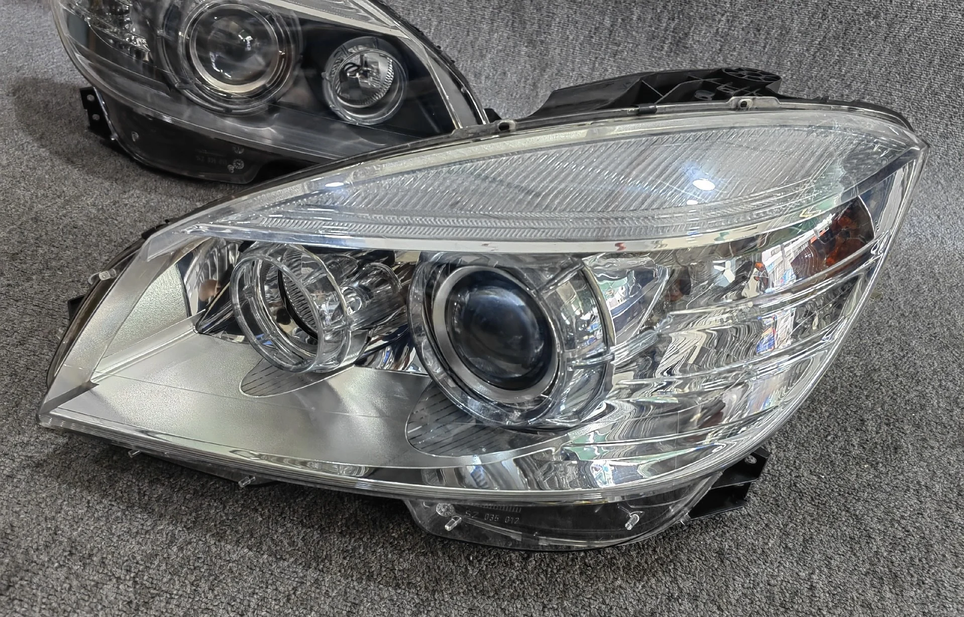 Для Mercedes-Benz W204 передняя фара C180 C200 в сборе автомобиля OEM 204 820 01 59